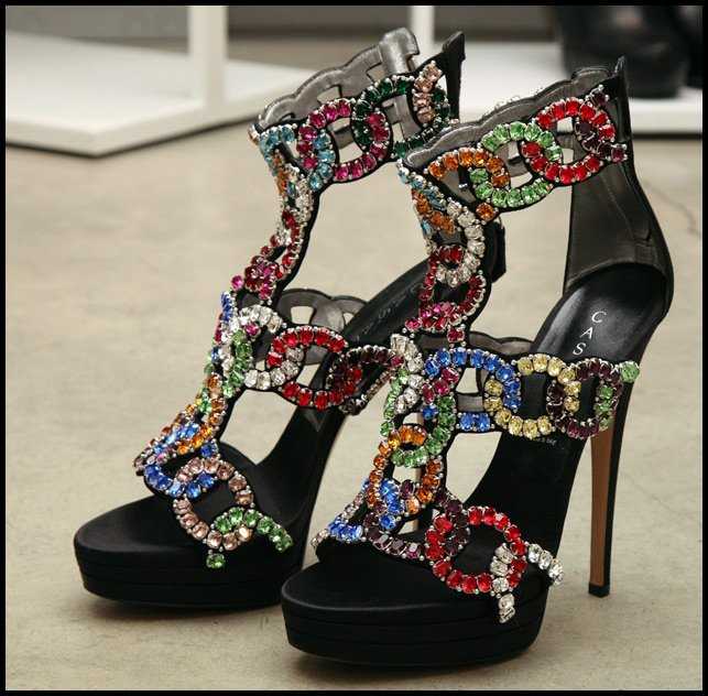 Туфли с кристаллами Swarovski