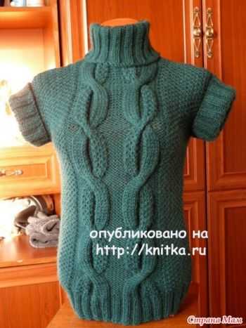 Теплая женская жилетка, выполненная в технике иглоукалывания. Работа Марины Ефименко