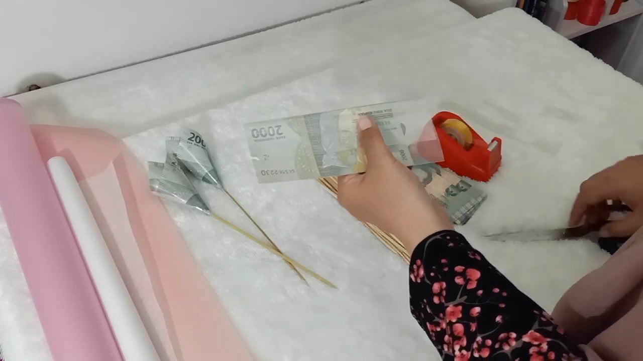 Денежный букет. Яркий и необычный подарок