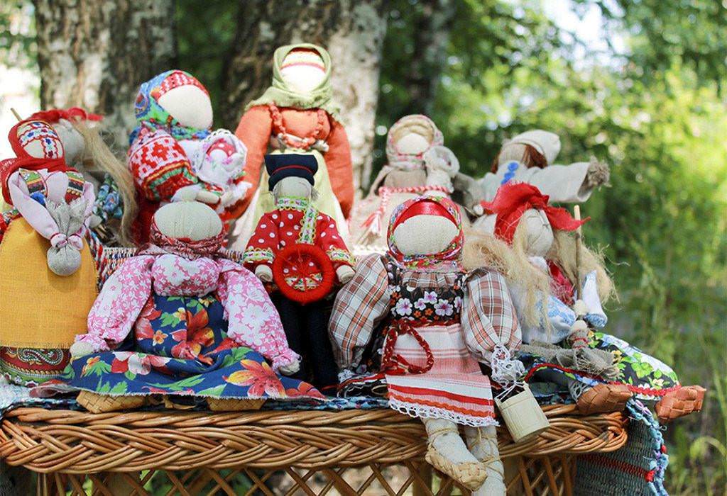 Славянские обереговые куклы