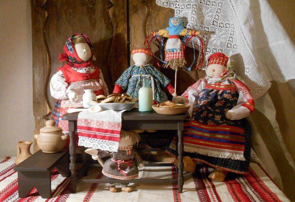 Славянские обереговые куклы