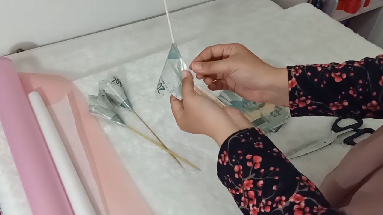 Букет из денег. Красивый и необычный подарок.
